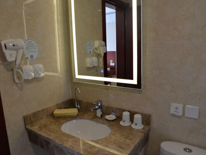 Bathroom, GreenTree Inn Yulin Jingbian County Minsheng Road Branch, Yulin