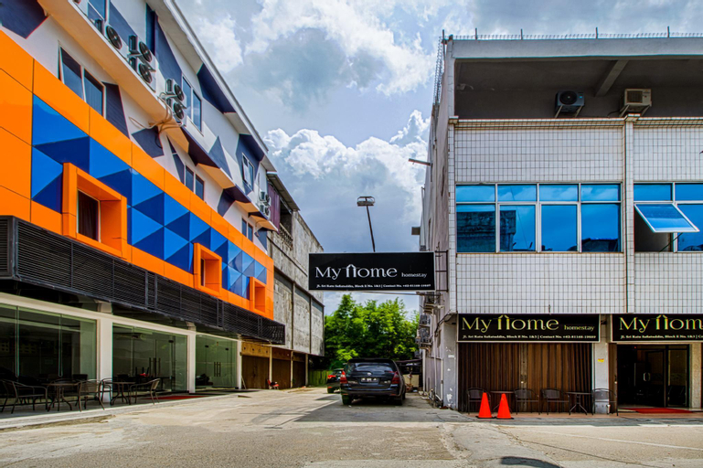 Exterior & Views