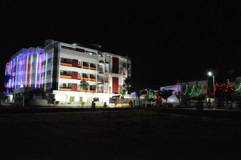 Others 2, Hotel Green Palace, Thanjavur