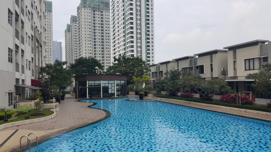 Sudirman-Thamrin Pool View for Business & Shopping, Central Jakarta