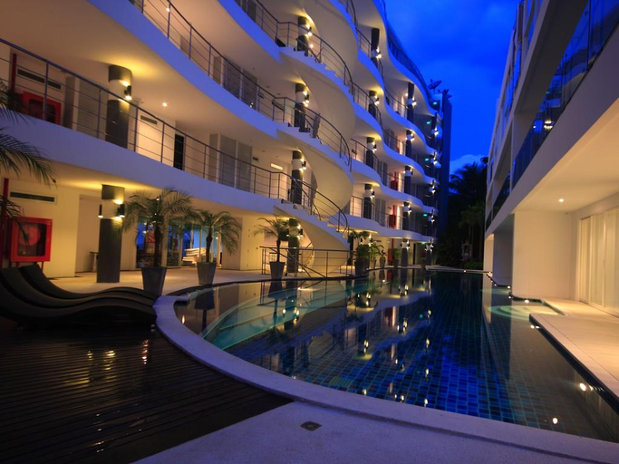 Sport & Beauty 2, Sunset Plaza Serviced Apartments by RESAVA, Phuket Island