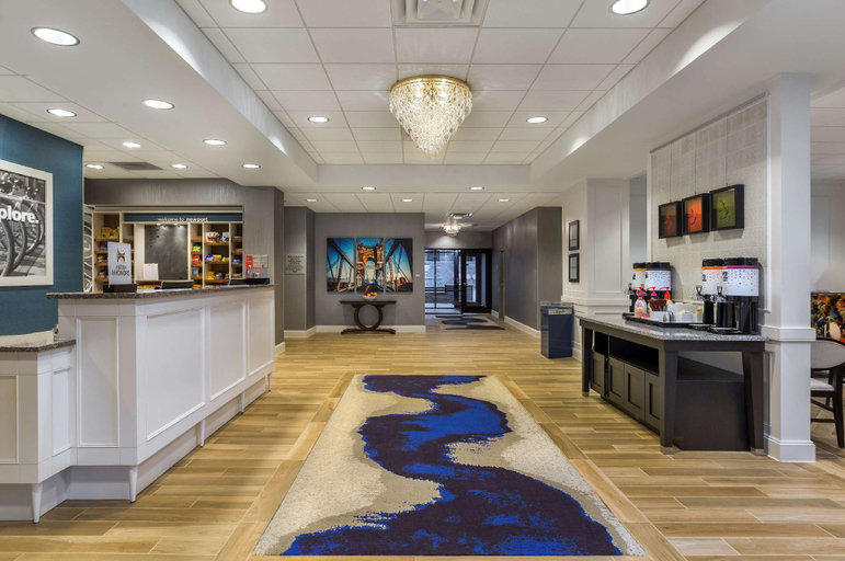 Public Area 3, Hampton Inn & Suites Newport/Cincinnati, Campbell