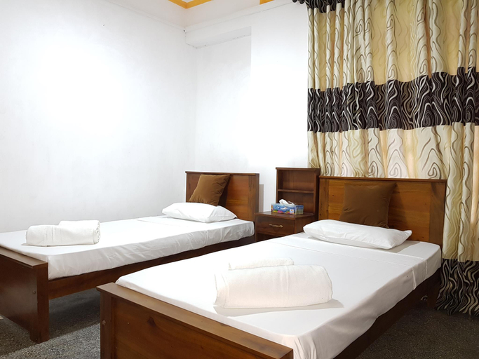 Bedroom 2, Lodge in 611, K.F.G. & G. Korale
