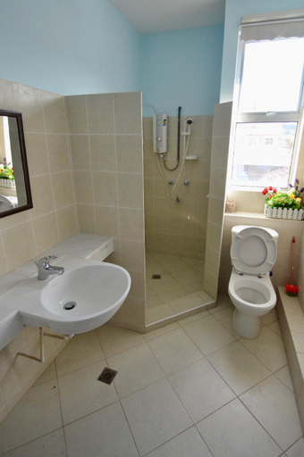 Bathroom 2, Sandakan Puteri Indah House, Sandakan