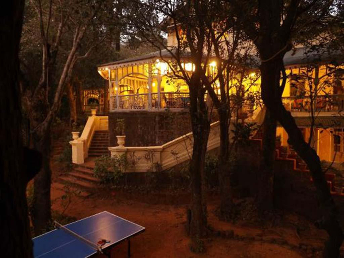 Others 3, Dune Barr House - Verandah in the Forest, Raigarh