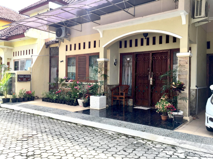 ANINI*HOUSE, COLOMADU, SOLO, Karanganyar