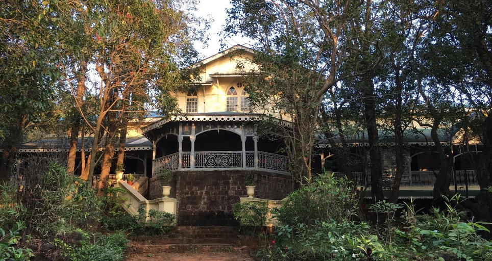 Others 4, Dune Barr House - Verandah in the Forest, Raigarh