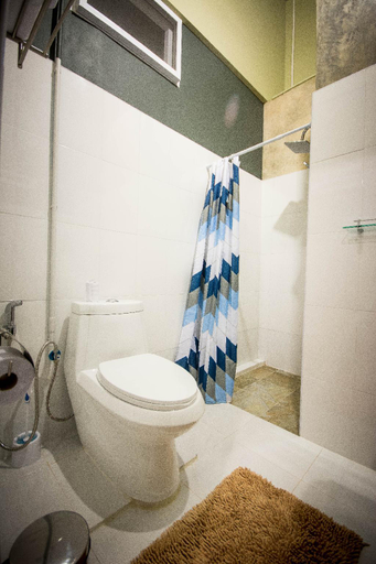 Bathroom 3, The Corner's Unique House, Muang Chiang Mai