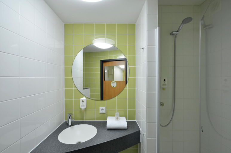 Bathroom 5, B&B Hotel München-Messe, München