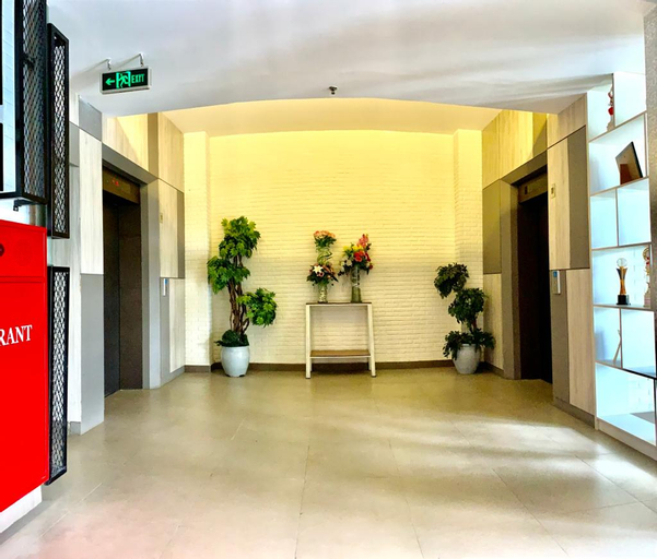 Public Area 8