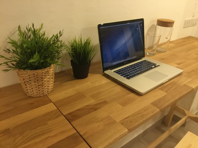 Public Area 2, Napaville Huai Khwang Hostel, Huai Kwang