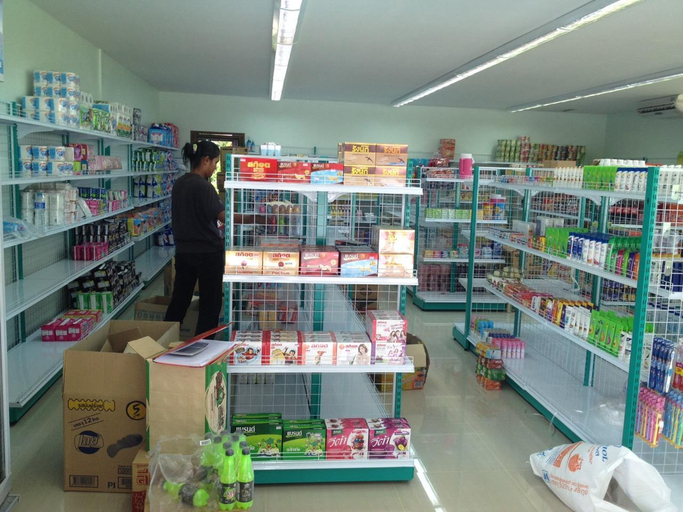 Food & Drinks 5, Burilamplai Resort, Thung Yai