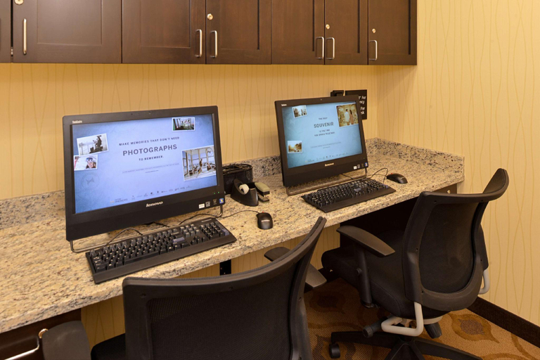 Public Area 2, Hampton Inn & Suites Douglas, Converse