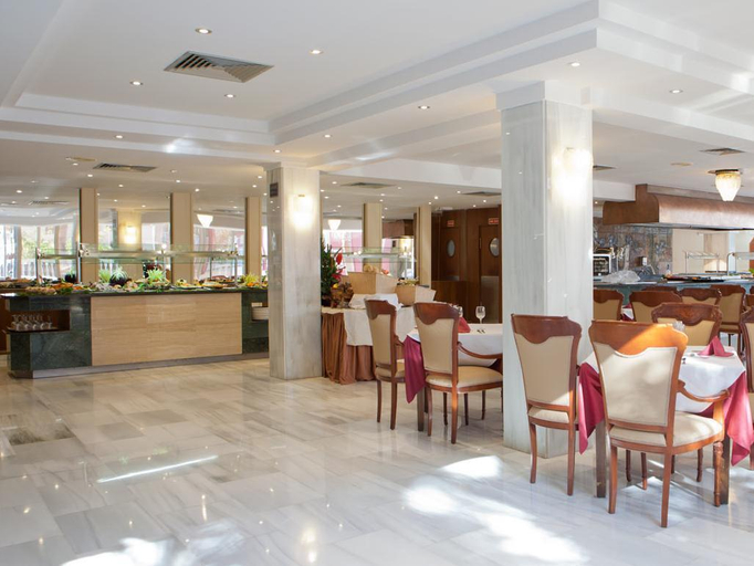 Public Area 4, Hotel Seramar Sunna Park, Baleares