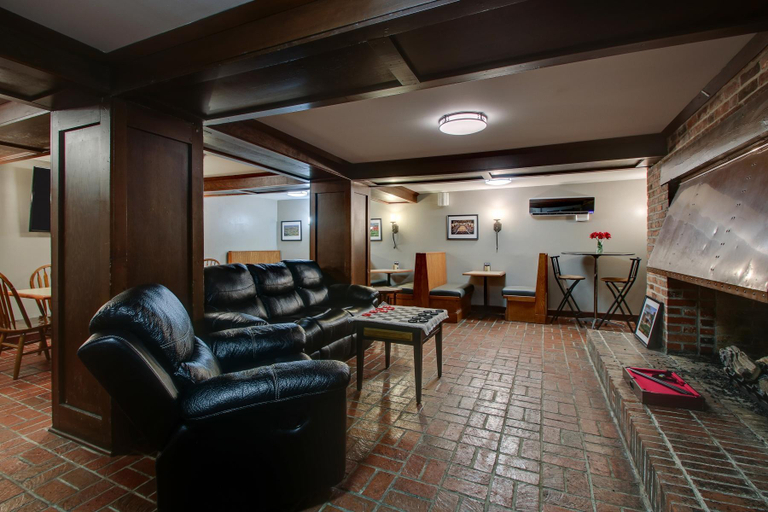Public Area 2, The Inn at Wise, Wise