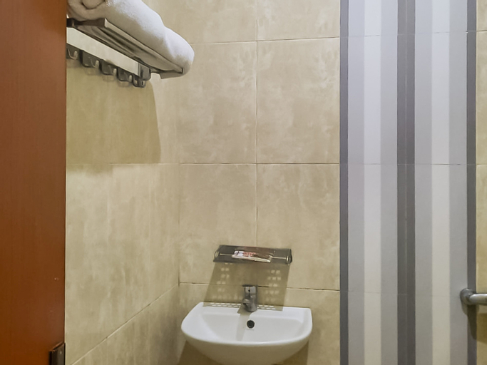 Bedroom 5, RedDoorz near RS Setiabudi Medan, Medan