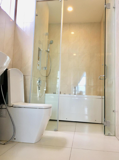 Bedroom 4, Spacious 2Bed Condo Suites w Jacuzzi Bath/Smart TV, Johor Bahru