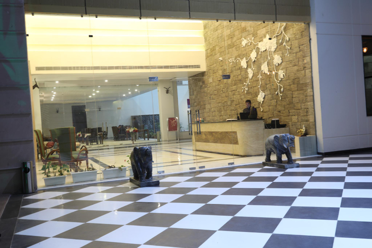 Public Area 4, Clarks Safari Ranthambore, Sawai Madhopur