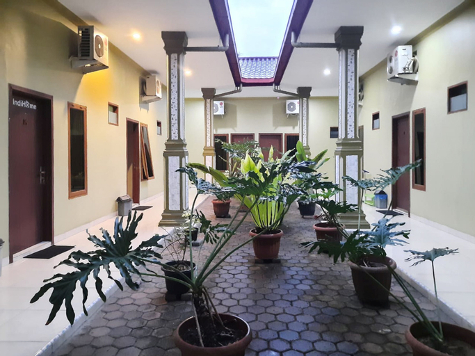 Exterior & Views 2, RedDoorz near RS Setiabudi Medan, Medan
