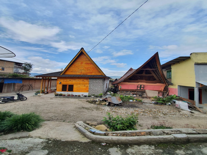 Exterior & Views 3, Gracio Homestay, Samosir