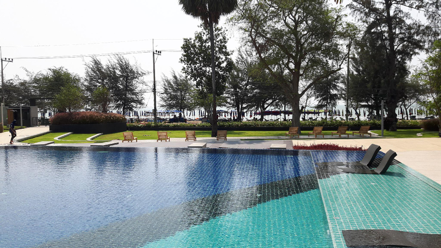 Sport & Beauty 2, LPN Cha-am Beachfront Wifi 10m toBeach 1BR ติดทะเล, Cha-Am
