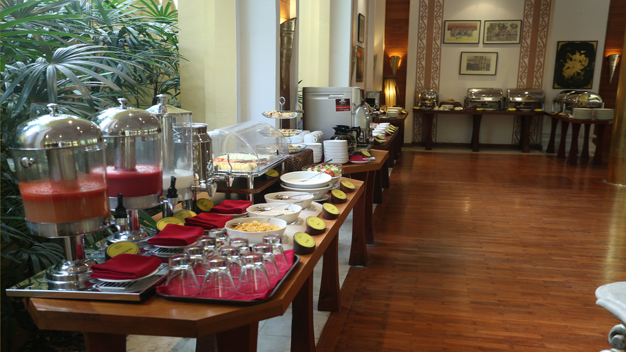 Food & Drinks 3, Areindmar Hotel, Myingyan