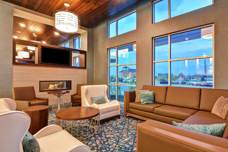 Public Area 2, Embassy Suites by Hilton Plainfield Indianapolis Airport, Hendricks