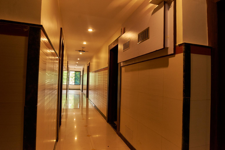 Public Area 3, Hotel Disha Palace, Ahmadnagar
