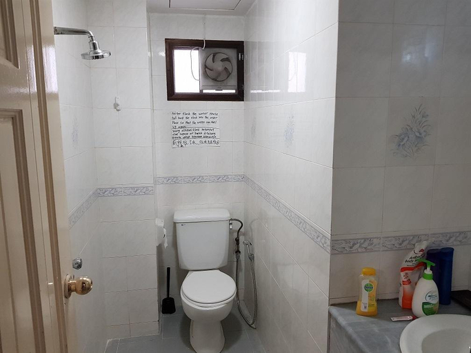 Bathroom 3, H. Kitty Brinchang Apartment, Cameron Highlands