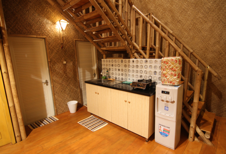 Dining Room 10