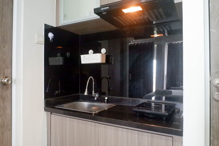 Others 5, Cozy and Compact Studio Apartment at Taman Melati Surabaya By Travelio, Surabaya
