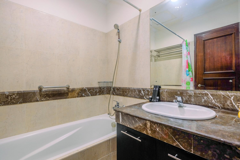 Bedroom 3, Fancy and Classic Studio Room at Bellezza Apartment By Travelio, South Jakarta