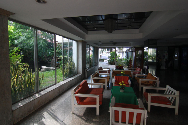Food & Drinks 4, pattaya tower Room 205, Pattaya