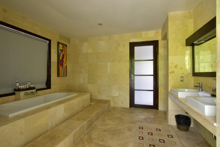 Bathroom 3, Stunning 3 BR Pool Villa at Seminyak #Z107, Badung