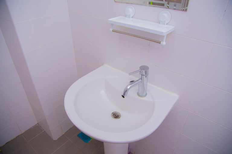 Bathroom 4, Lake View- Mount Austin IKEA Toppen 5 mins- A110, Johor Bahru