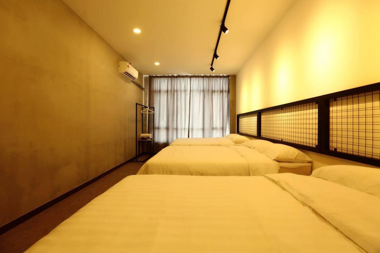 2, H BY NOBITA HOMESTAY- SEAVIEW BOUTIQUE BED, Pontian