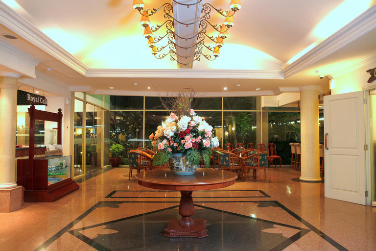 Resor Tuban Tropis, Tuban