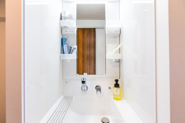 Bathroom 3, Mr.KINJO in URUMA, Uruma