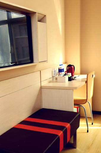 Bedroom 3, 7Days Premium Dalian Airport, Dalian
