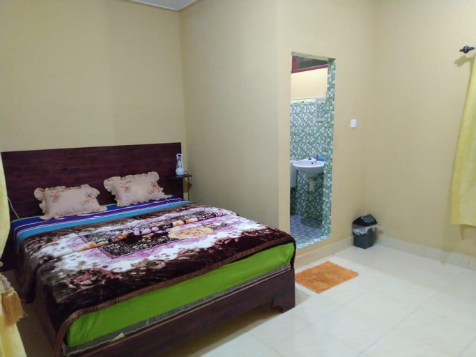 Bedroom 4, Berastagi Mountain View Homestay & Pizzeria, Karo