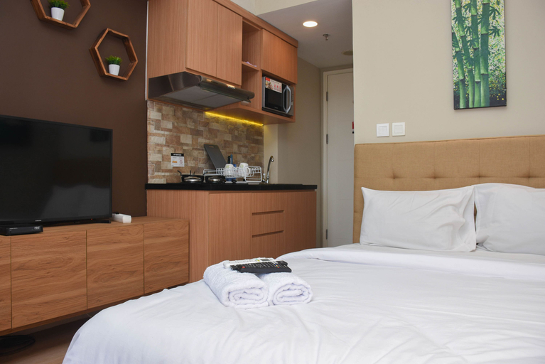 Bedroom 4, Cozy Living Studio at Springlake Summarecon Bekasi Apartment By Travelio, Bekasi