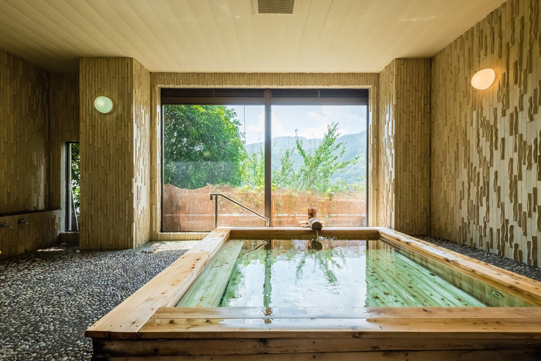 Others 3, Yugawara Onsen Apolosou, Yugawara