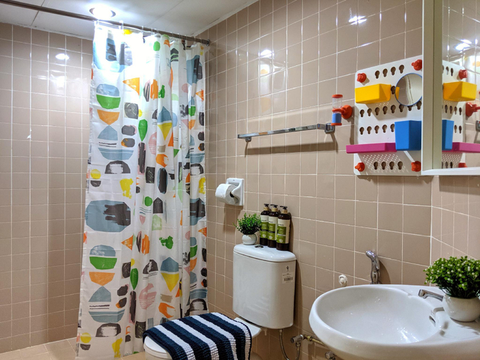 Bathroom 5, EEs Whale House - Homestay 3 min walk to beach, Pulau Penang