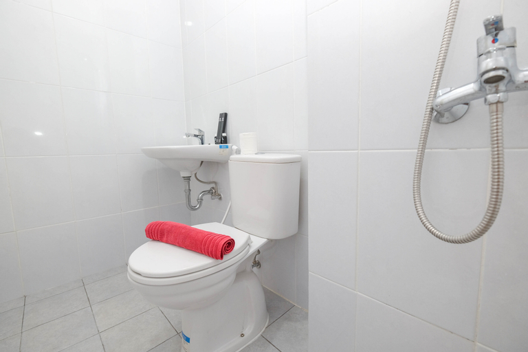 Bedroom 4, Comfort Studio Apartment at Patraland Urbano By Travelio, Bekasi