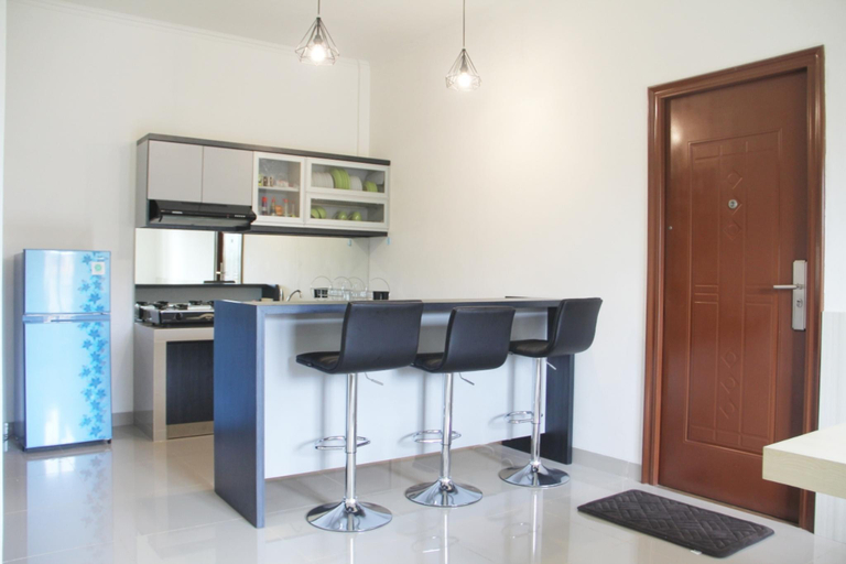 Kitchen, Pelangi Guesthouse 10, Belitung