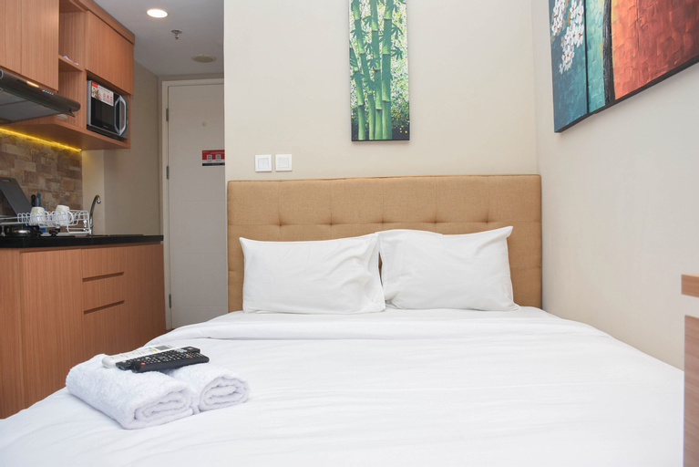 Cozy Living Studio at Springlake Summarecon Bekasi Apartment By Travelio, Bekasi