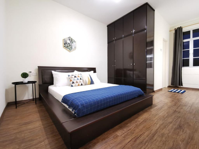 Bedroom 3, EEs Whale House - Homestay 3 min walk to beach, Pulau Penang