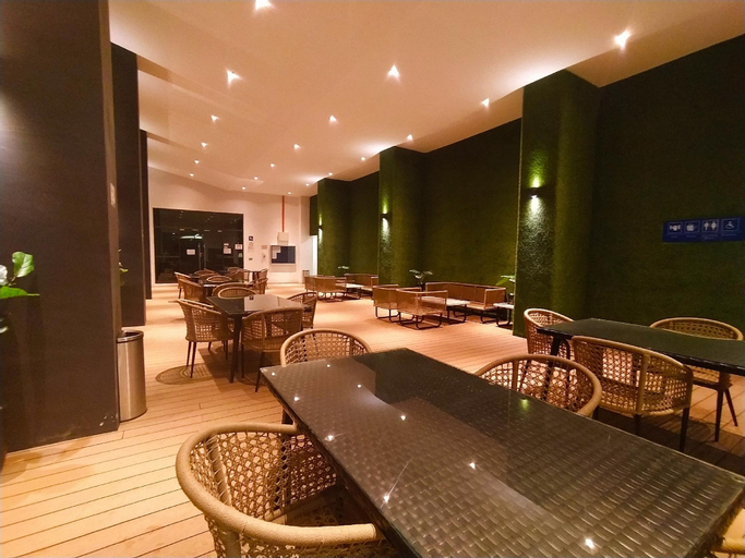 Food & Drinks 4, STAYSMITH@MARINA COVE JB, Johor Bahru