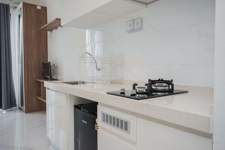 Others 4, Studio Apartment at Sky House BSD with Cozy Design By Travelio, Tangerang Selatan