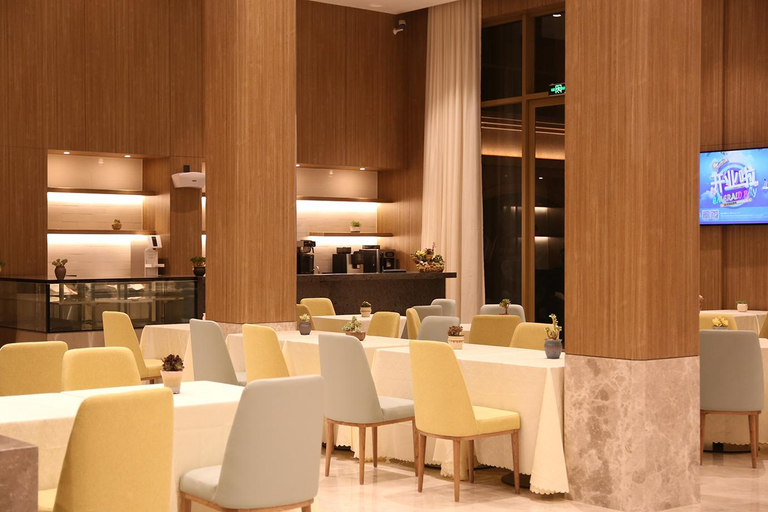 Food & Drinks 3, Emerald Bay Hotel, Yuxi